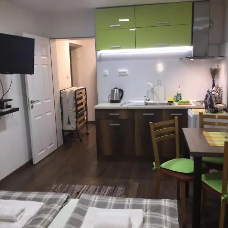 Студио Орхидея Apartamento *